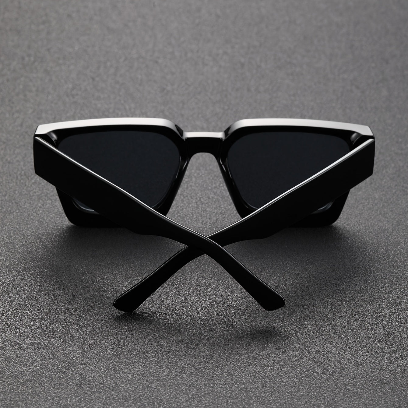 Sonnenbrille Y2K Retro – Eckiges Design für Damen und Herren -    Zorenza