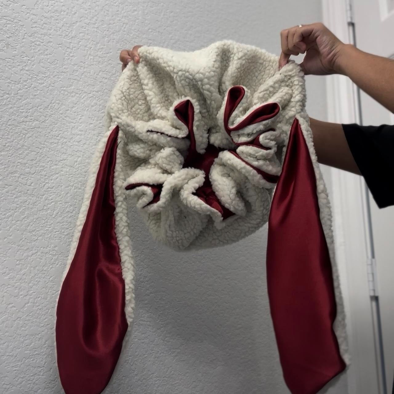 Plüsch-Hasen-Haube – Satin-gefütterter Haarschutz-Hut - Zorenza