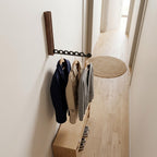 Klappbarer Wandkleiderständer aus Holz mit Platzspar-Design -    Zorenza