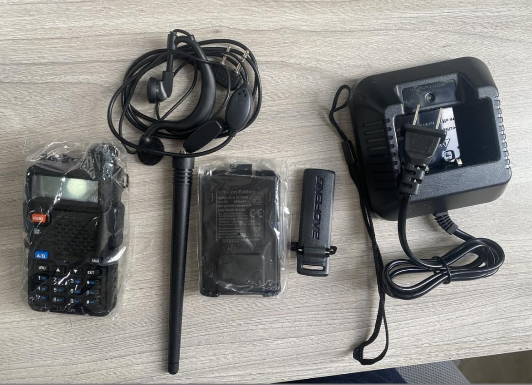 Handfunkgerät Dual Band UV-5R mit 8W Sendeleistung -    Zorenza