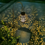 Solar-Gartenlampe mit Ornament-Design – Warmweißes LED-Licht -    Zorenza