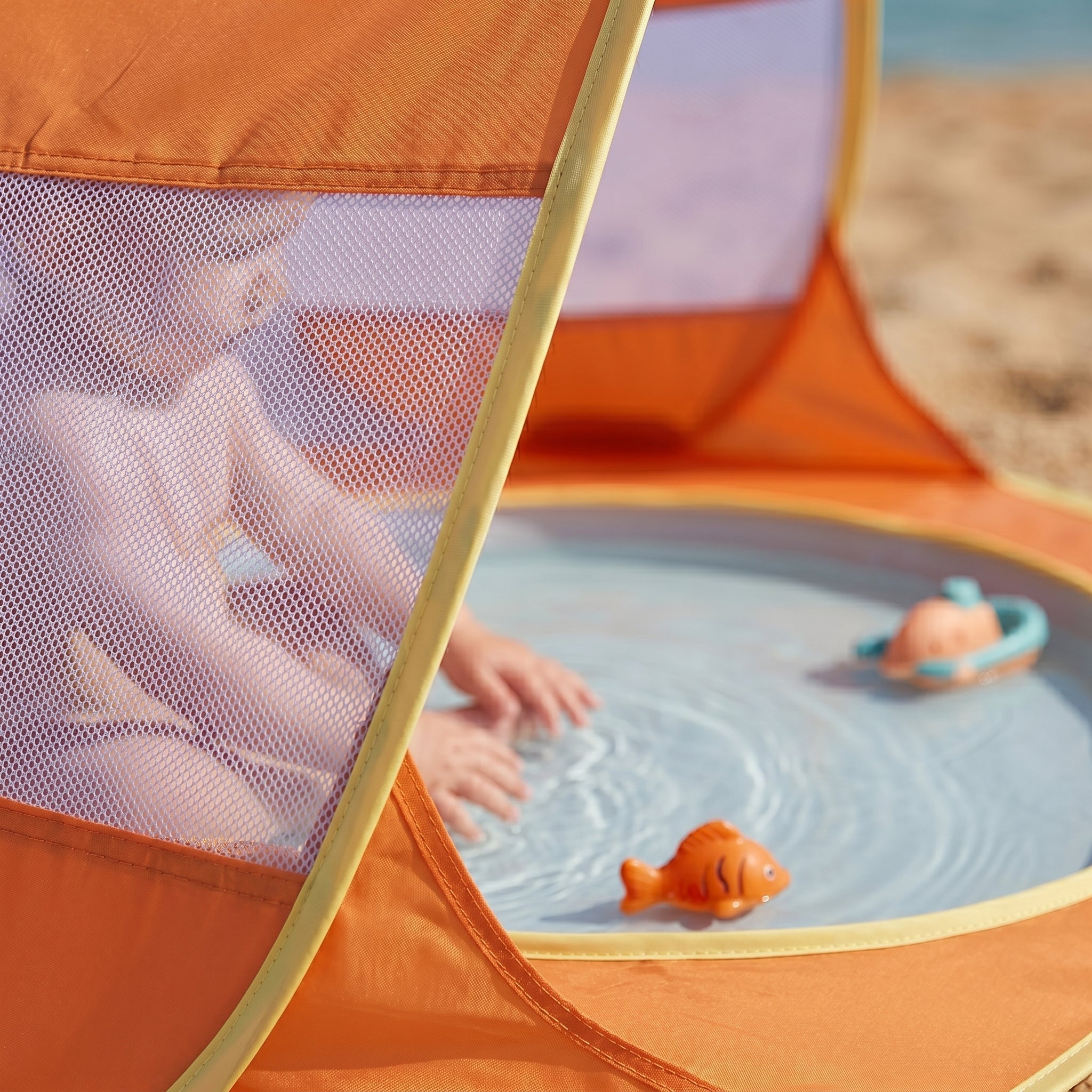 Baby-Strandzelt mit integriertem Planschbecken und UPF 50 -    Zorenza