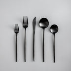 Besteckset Edelstahl 18/10 mit Titan-Finish – Minimalistisches Design -    Zorenza