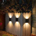 Solar-Wandleuchte Außen — Warmweißes LED-Licht, IP44, kabellos -    Zorenza