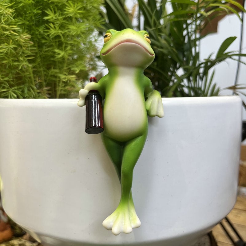 Kletter-Frosch Dekofigur handbemalt – Lustiger Gartenschmuck -    Zorenza