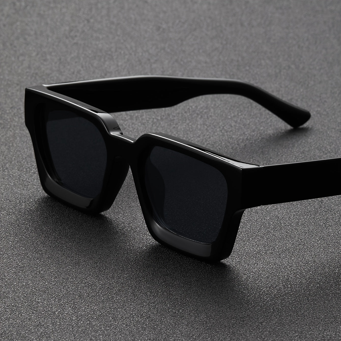 Sonnenbrille Y2K Retro – Eckiges Design für Damen und Herren -    Zorenza