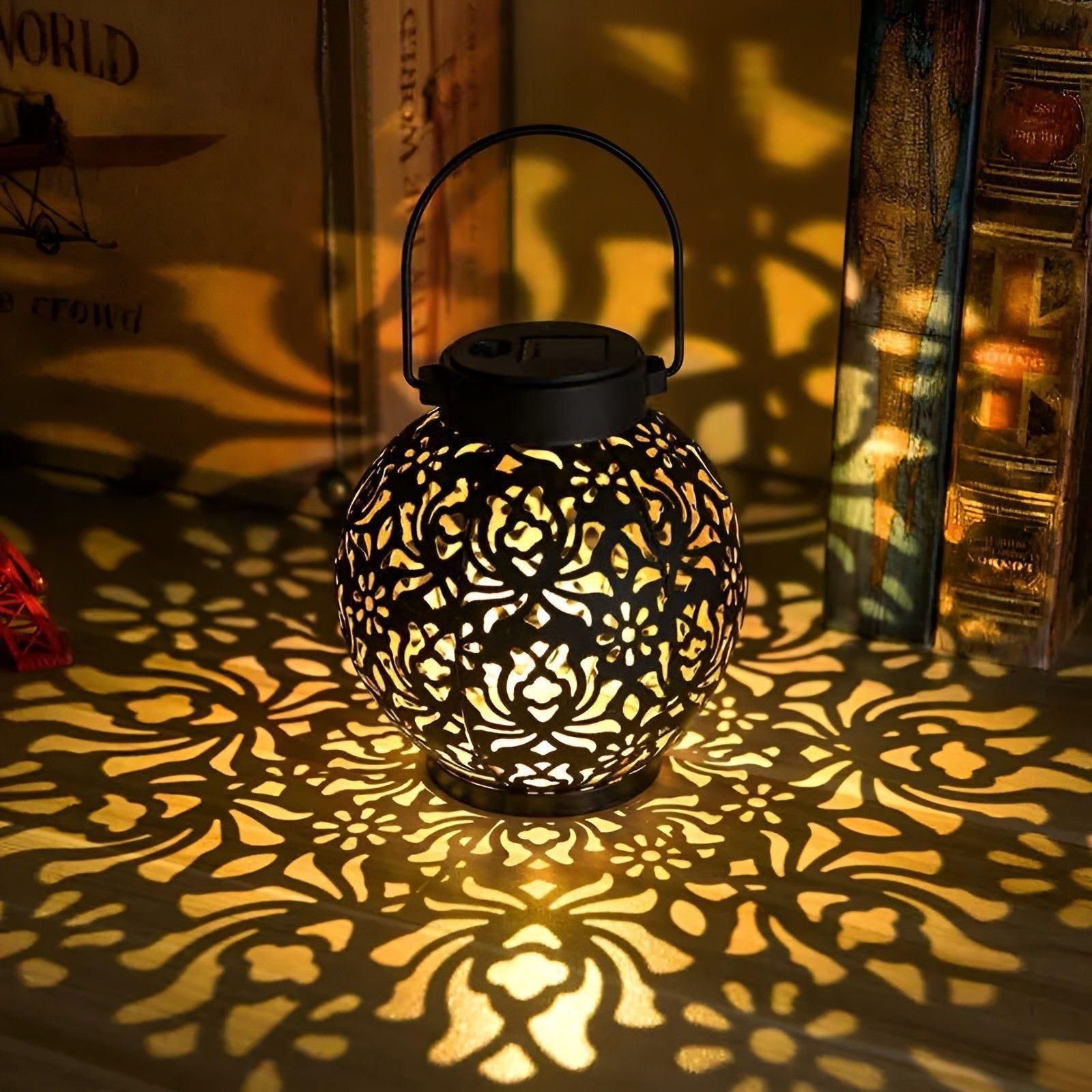 Solar-Gartenlampe mit Ornament-Design – Warmweißes LED-Licht -    Zorenza