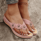 Damensandalen mit Blumendetail und Keilsohle -    Zorenza
