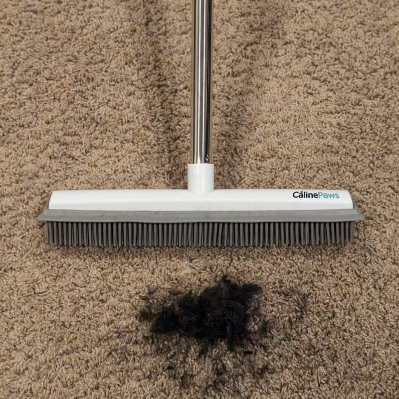 Tierhaar-Entferner mit weichen Gummiborsten – 31 cm breit -    Zorenza