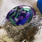 Drachenei Kristall mit detailgetreuer Drachenfigur im Inneren -    Zorenza