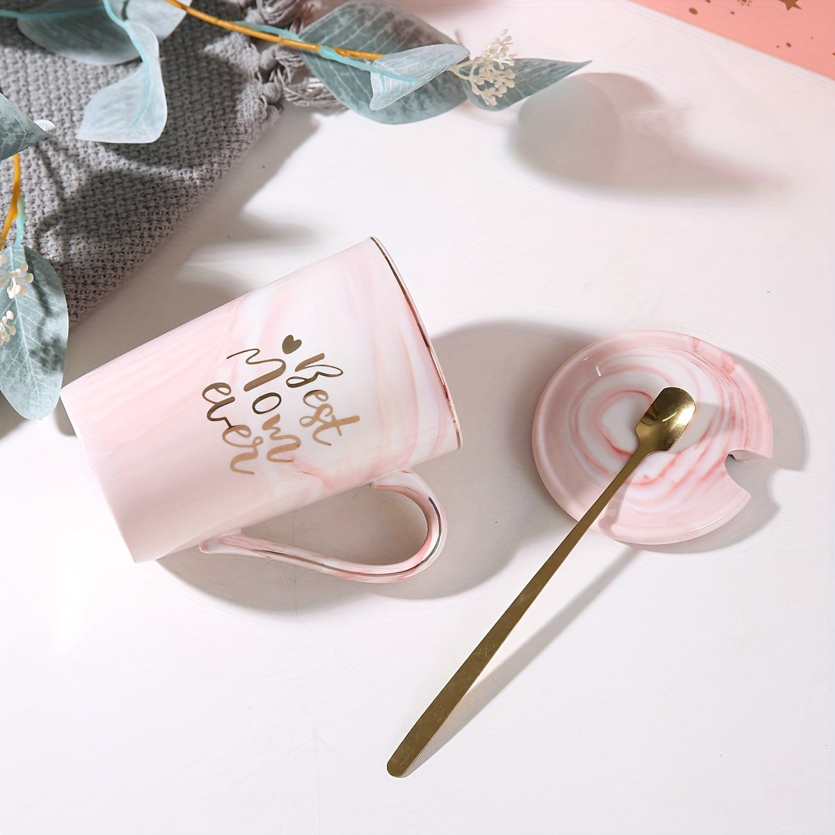Kaffeetasse mit Deckel und Löffel – Marmoroptik -    Zorenza