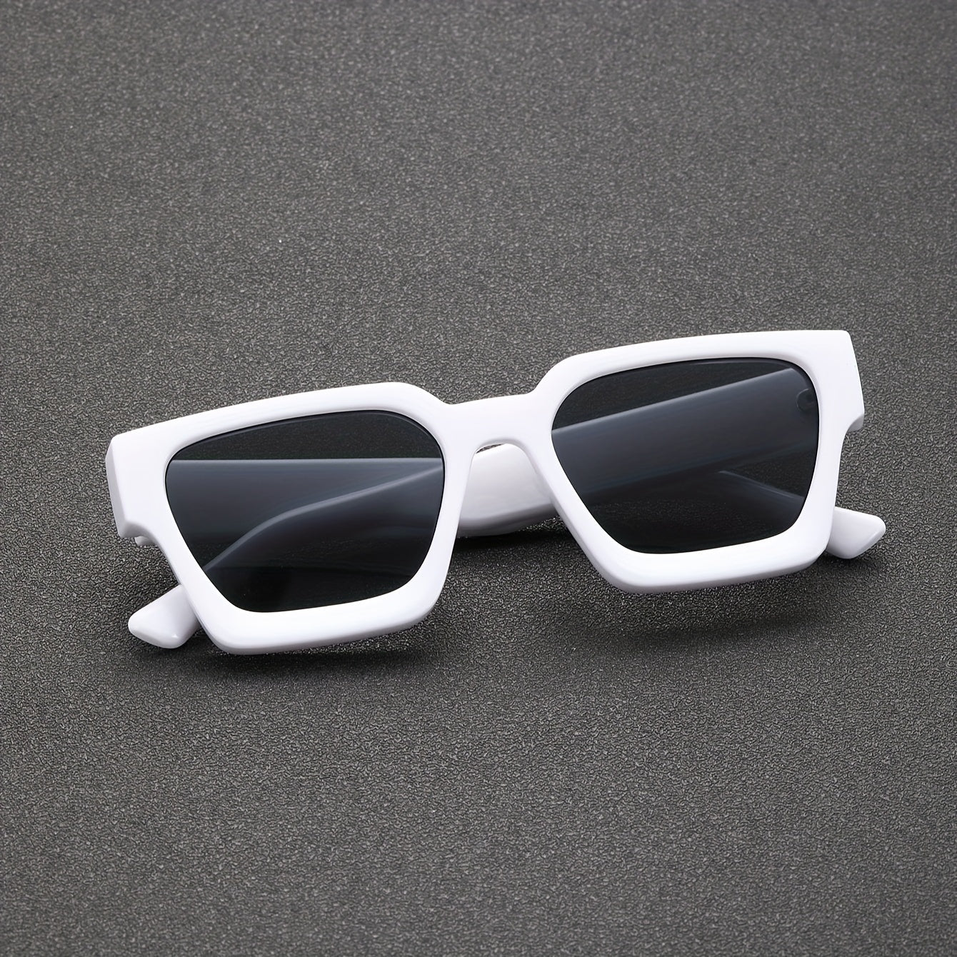 Sonnenbrille Y2K Retro – Eckiges Design für Damen und Herren -    Zorenza