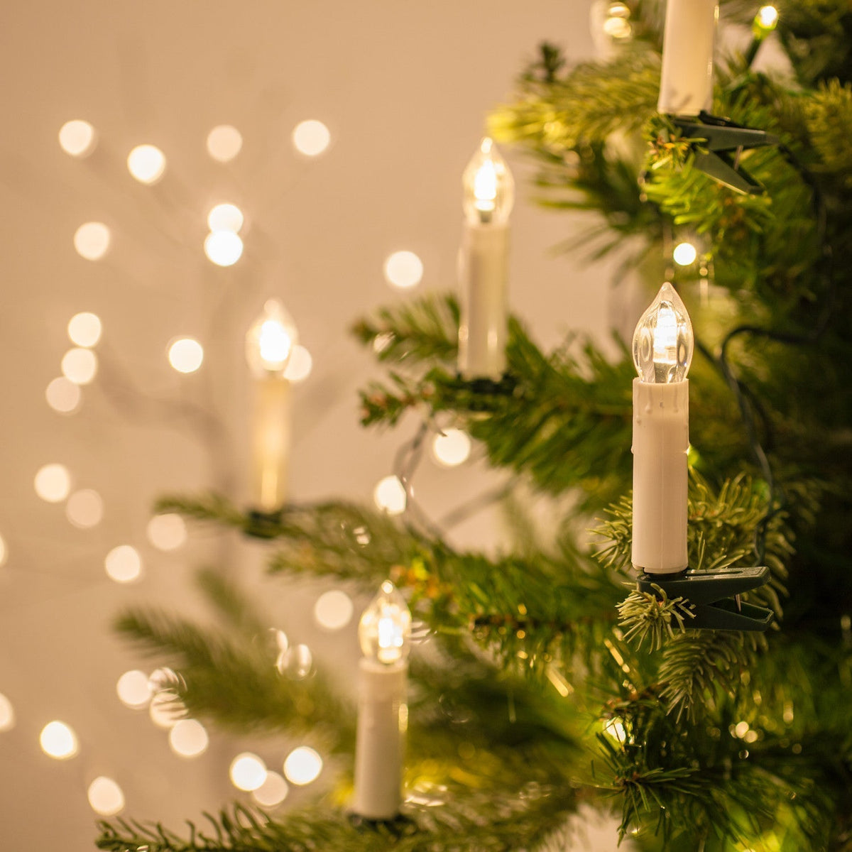 LED Weihnachtsbaumkerzen 14,7 m Warmweiß – Mit Clips, für Bäume 1,6 bis 1,8 m im Wohnzimmer – Zorenza