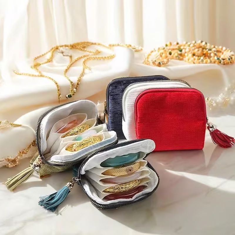 Weiche Flanell Reise-Schmuckbox mit 5 Fächern - Kratzschutz & Kompakt | 6 Farben, 12x12 cm
