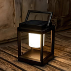 Solar-Gartenlaterne mit USB-Ladung – 10 Stunden Lichtdauer -    Zorenza