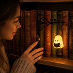 Bücherregal-Laterne mit Geist-Figur und Metallhalter -    Zorenza