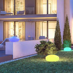 LED Steinleuchte für Garten – Wetterfest mit USB-Ladung und Fernbedienung -    Zorenza