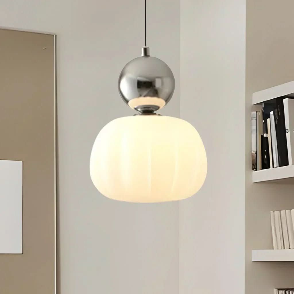 Pendelleuchte mit Kugeldekor – Glas-Hängeleuchte -    Zorenza