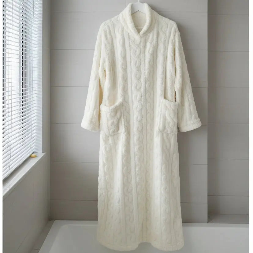 Fleece-Nachthemd – Warm & gemütlich für kalte Nächte Zorenza