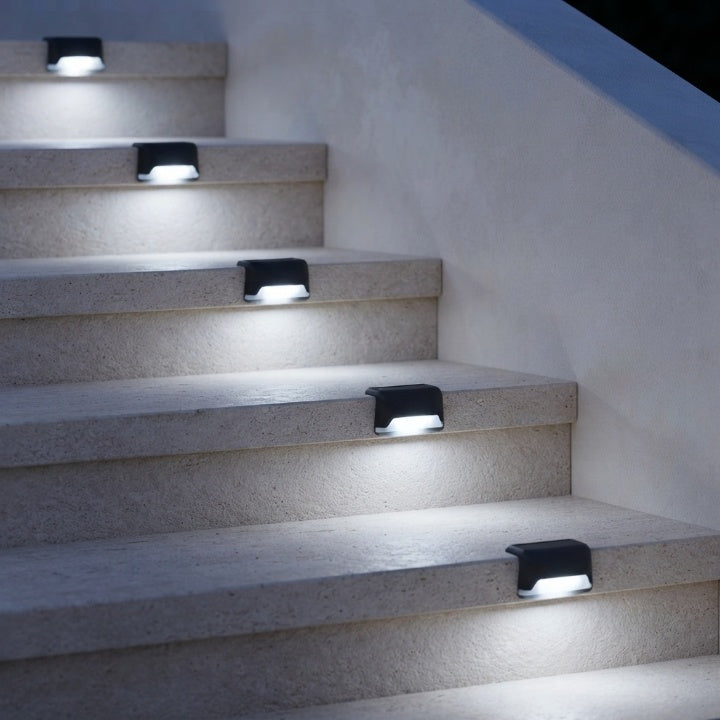 Solar-Stufenleuchte 8er-Set – Lädt sich selbst auf, leuchtet automatisch -    Zorenza