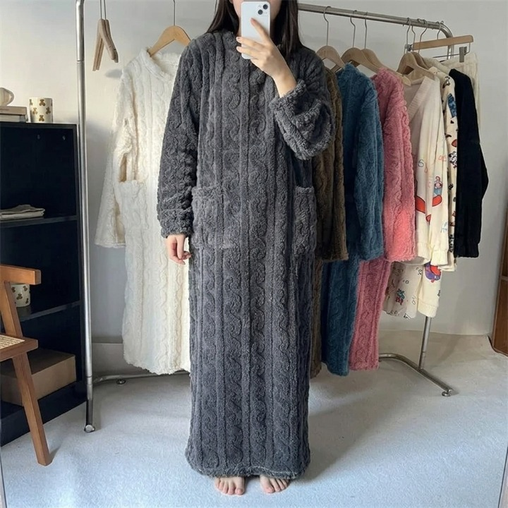 Fleece-Nachthemd – Gemütliche Wärme für kalte Nächte -    Zorenza