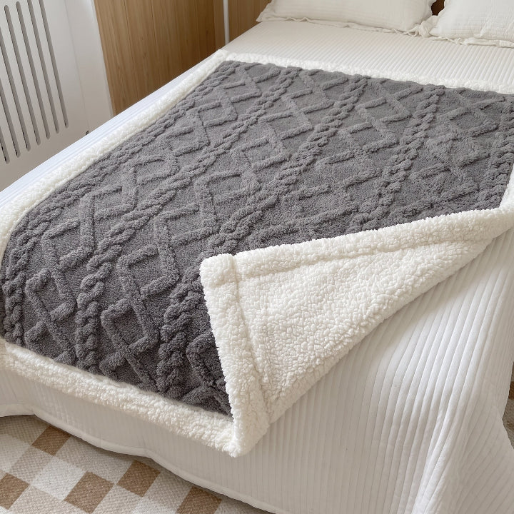 Sherpa Kuscheldecke mit Zopfmuster, wendbar – 100×150 bis 200×230 cm -    Zorenza