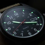 Militäruhr Quarz mit Canvasarmband und Leuchtzeigern -    Zorenza