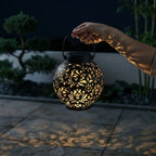 Solar-Gartenlampe mit Ornament-Design – Warmweißes LED-Licht -    Zorenza