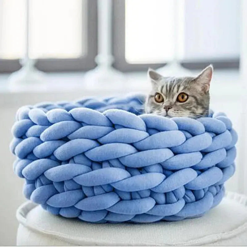Gestrickter Tierkorb – gemütliches Nest für Katzen & Hunde Zorenza