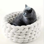 Gestrickter Tierkorb – gemütliches Nest für Katzen & Hunde Zorenza