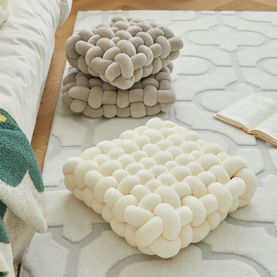 Gewebtes Knotkissen – Weiches Sitzkissen für Wohnzimmer & Schlafzimmer Zorenza