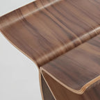 Handgefertigter Massivholz-Hocker – Zeitloses Design für Zuhause und Garten Zorenza