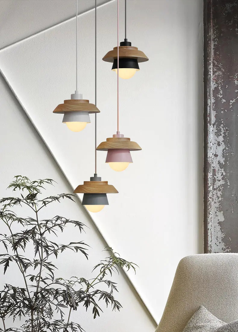 Holz-Pendelleuchte im nordischen Design Zorenza