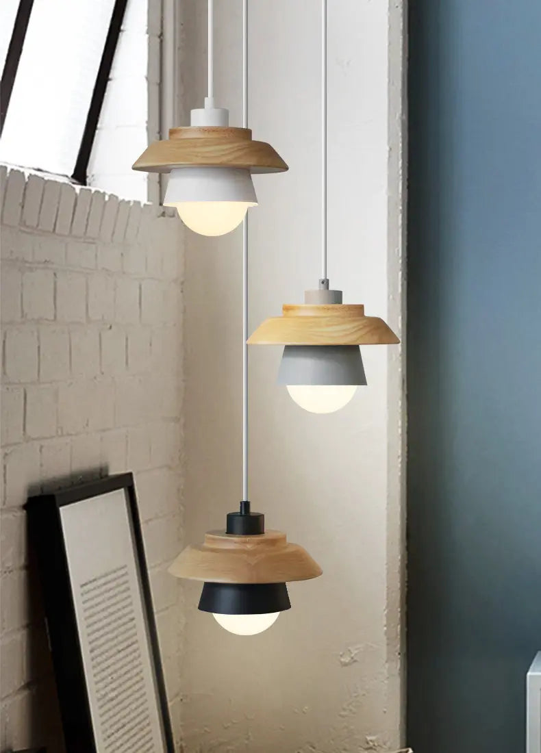 Holz-Pendelleuchte im nordischen Design Zorenza