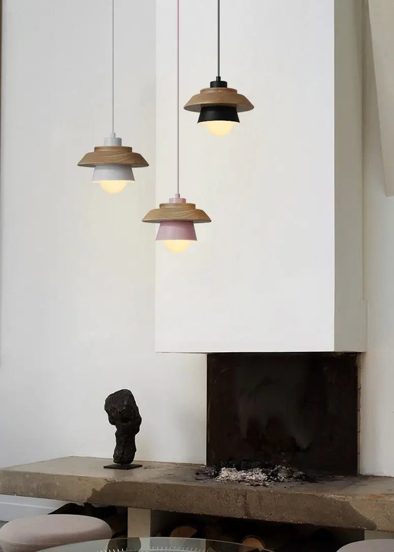 Holz-Pendelleuchte im nordischen Design Zorenza