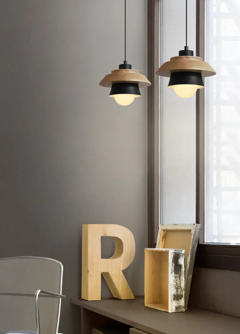 Holz-Pendelleuchte im nordischen Design Zorenza