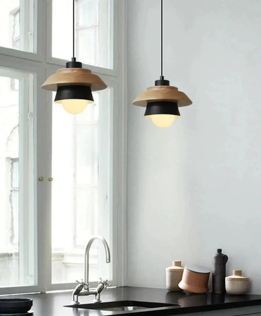 Holz-Pendelleuchte im nordischen Design Zorenza