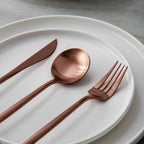 Besteckset Edelstahl 18/10 mit Titan-Finish – Minimalistisches Design -    Zorenza