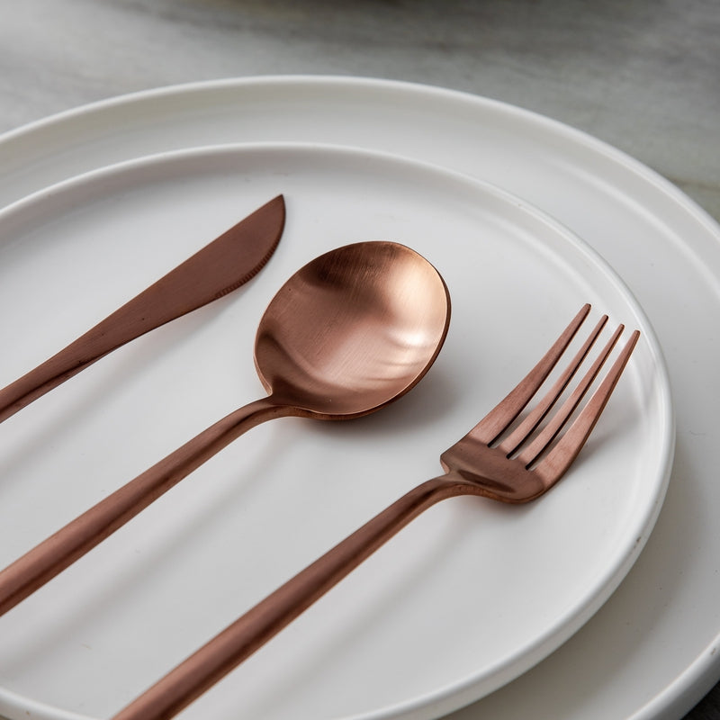 Besteckset Edelstahl 18/10 mit Titan-Finish – Minimalistisches Design -    Zorenza