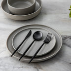 Besteckset Edelstahl 18/10 mit Titan-Finish – Minimalistisches Design -    Zorenza