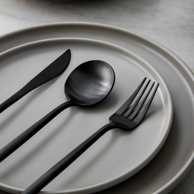 Besteckset Edelstahl 18/10 mit Titan-Finish – Minimalistisches Design -    Zorenza