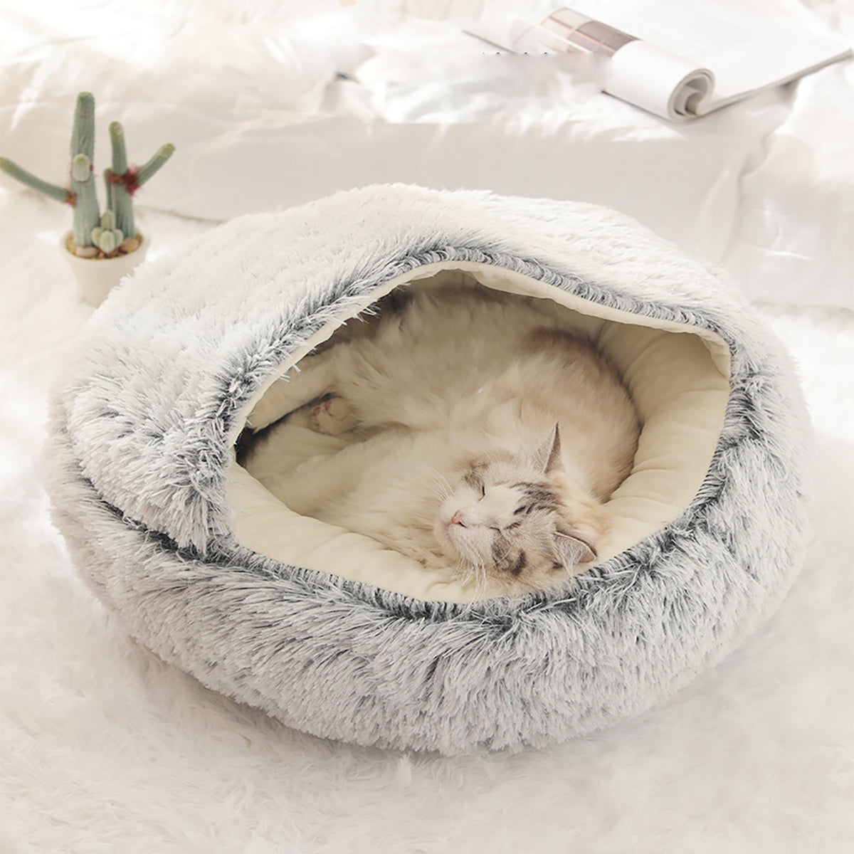 Plüschbett für Hunde und Katzen mit Halbhöhlen-Form -    Zorenza