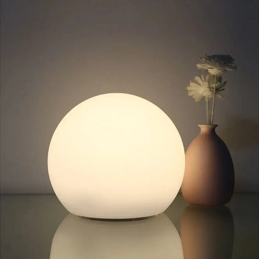 LED-Kugellampe mit 16 Farben und Fernbedienung Zorenza
