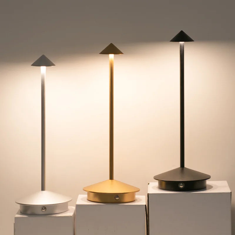 LED Tischleuchte mit Touch-Sensor – Dimmbar und kabellos -    Zorenza
