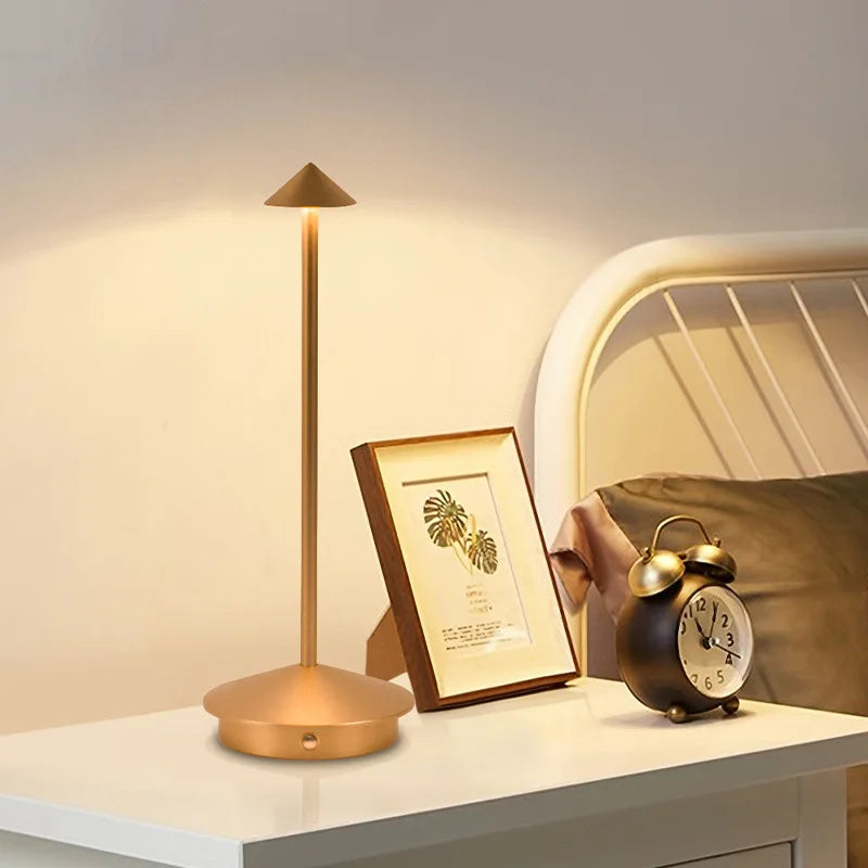 LED Tischleuchte mit Touch-Sensor – Dimmbar und kabellos -    Zorenza
