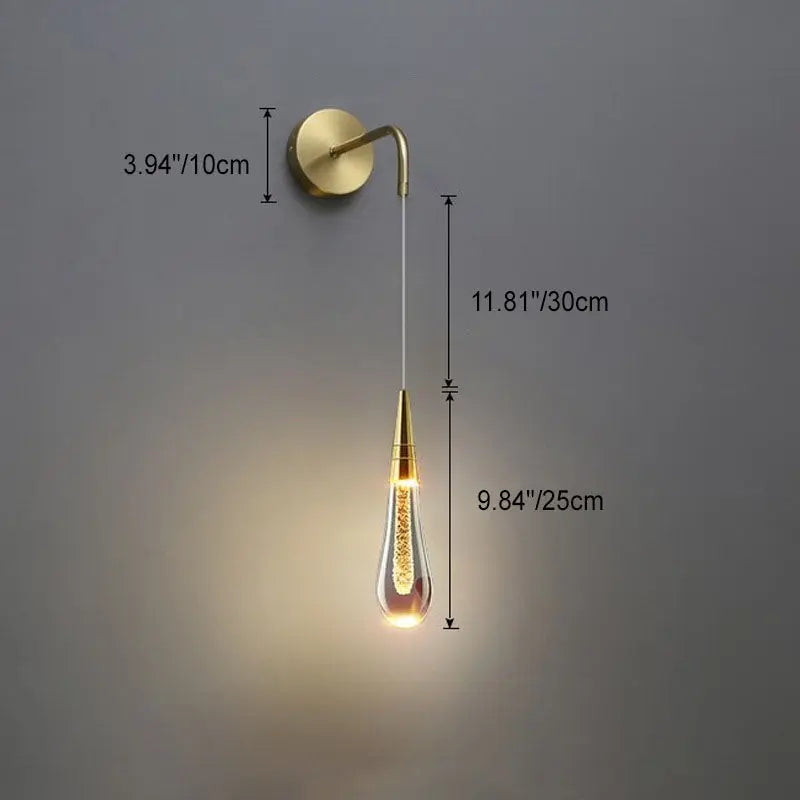 LED-Wandleuchte im Tropfendesign aus Glas Zorenza