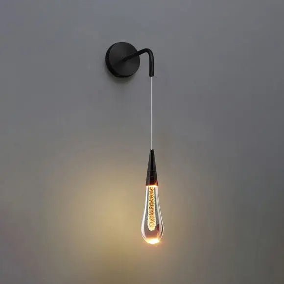 LED-Wandleuchte im Tropfendesign aus Glas Zorenza