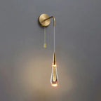 LED-Wandleuchte im Tropfendesign aus Glas Zorenza