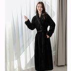 Langer Bademantel aus Fleece mit Schalkragen Zorenza