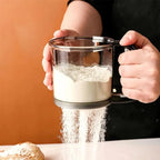 Mehlsieb mit Quetschgriff – 250 ml Backsieb Zorenza
